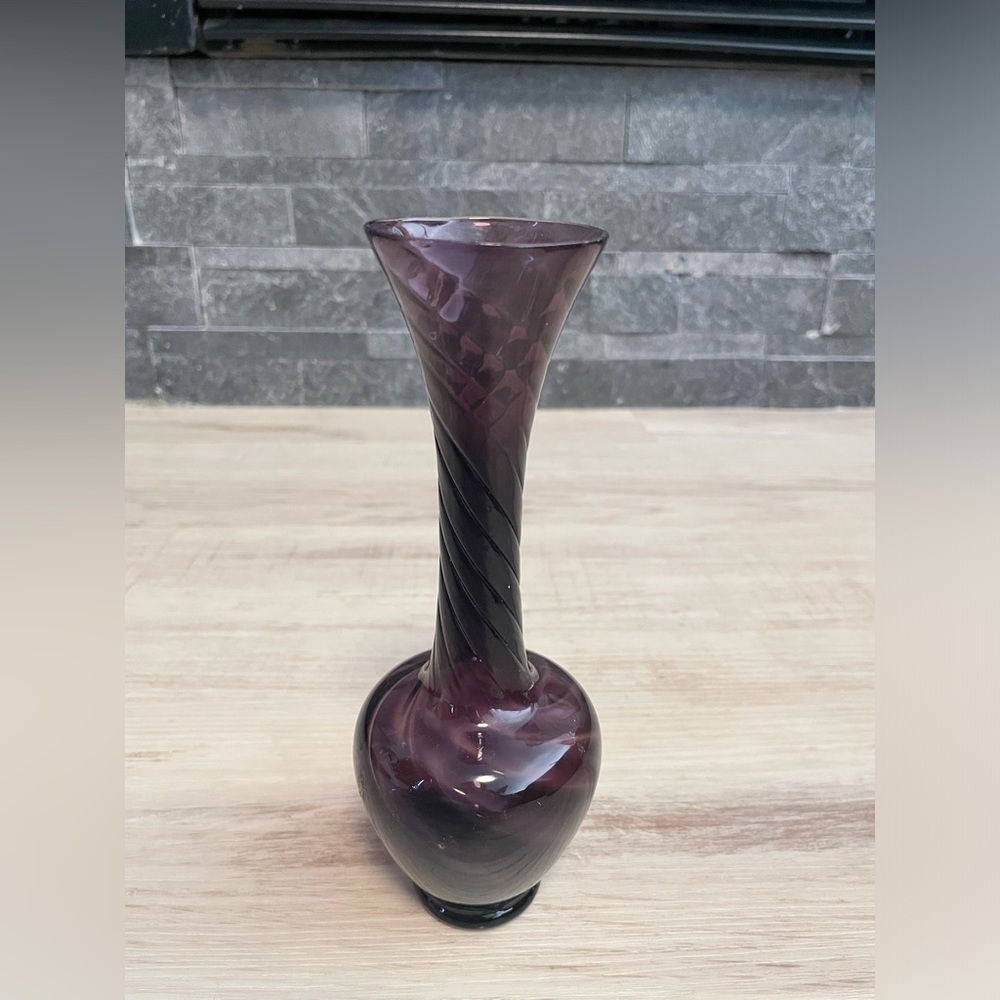 Vintage Amethyst Hand Blown Swirl Bud Vase